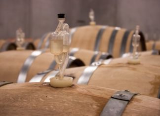 Egyszerűbb lehet az adminisztráció a kisüzemi bortermelőknek