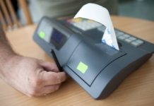 Alkalmi rendezvényeken is kötelező a számla- és nyugtaadás