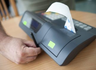 Alkalmi rendezvényeken is kötelező a számla- és nyugtaadás