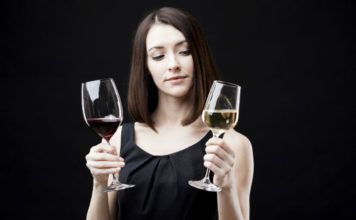 Az agyunk becsap minket: jobban ízlik a drágább bor