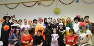 Jelmezben a Föld körül