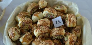 Medvehagymás-sonkás falatkák