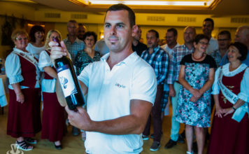 87 tételt neveztek a tizenhetedik karneváli borversenyre