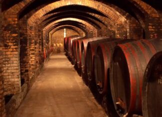 Mindent a fából készült hordókról