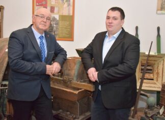 Átadta az elnöki stafétát – Láng Józsefet az undi Szabó Márton váltja a kőszegi szövetkezet élén