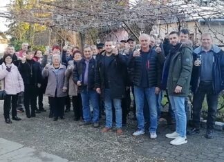 Koccintással búcsúztak a 2021-es évtől Csepregen