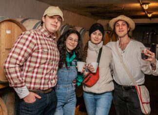 Vidám, maskarás délután a Pogányok szőlőhegyen és Cákon