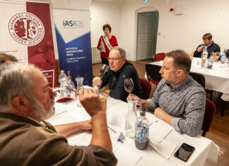 Az óvörös borok szépen megmutatták magukat – 61 tétel mérettetett meg a kőszegi borversenyen