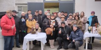 Borosgazdák koccintottak a borhölgyekkel Csepregen