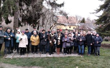 Búcsú az Óévtől – koccintottak a csepregi borászok