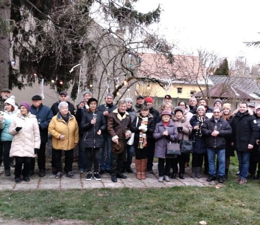 Búcsú az Óévtől – koccintottak a csepregi borászok